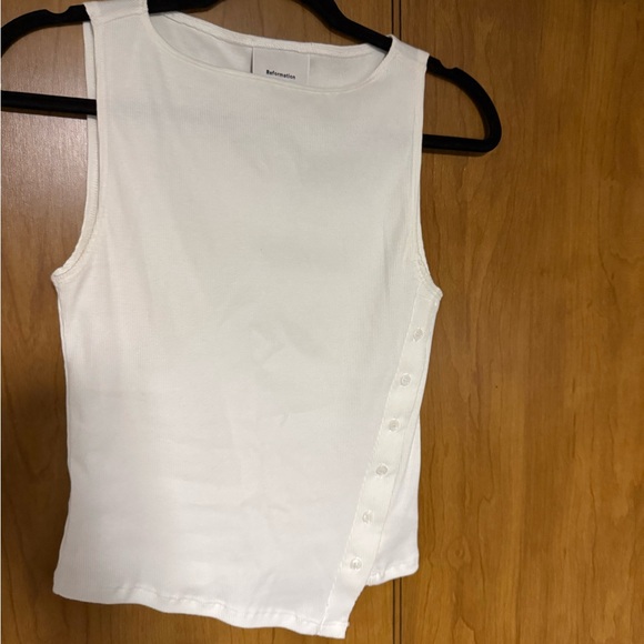 Reformation Hudson Sleeveless Knit Top - Picture 3 of 5